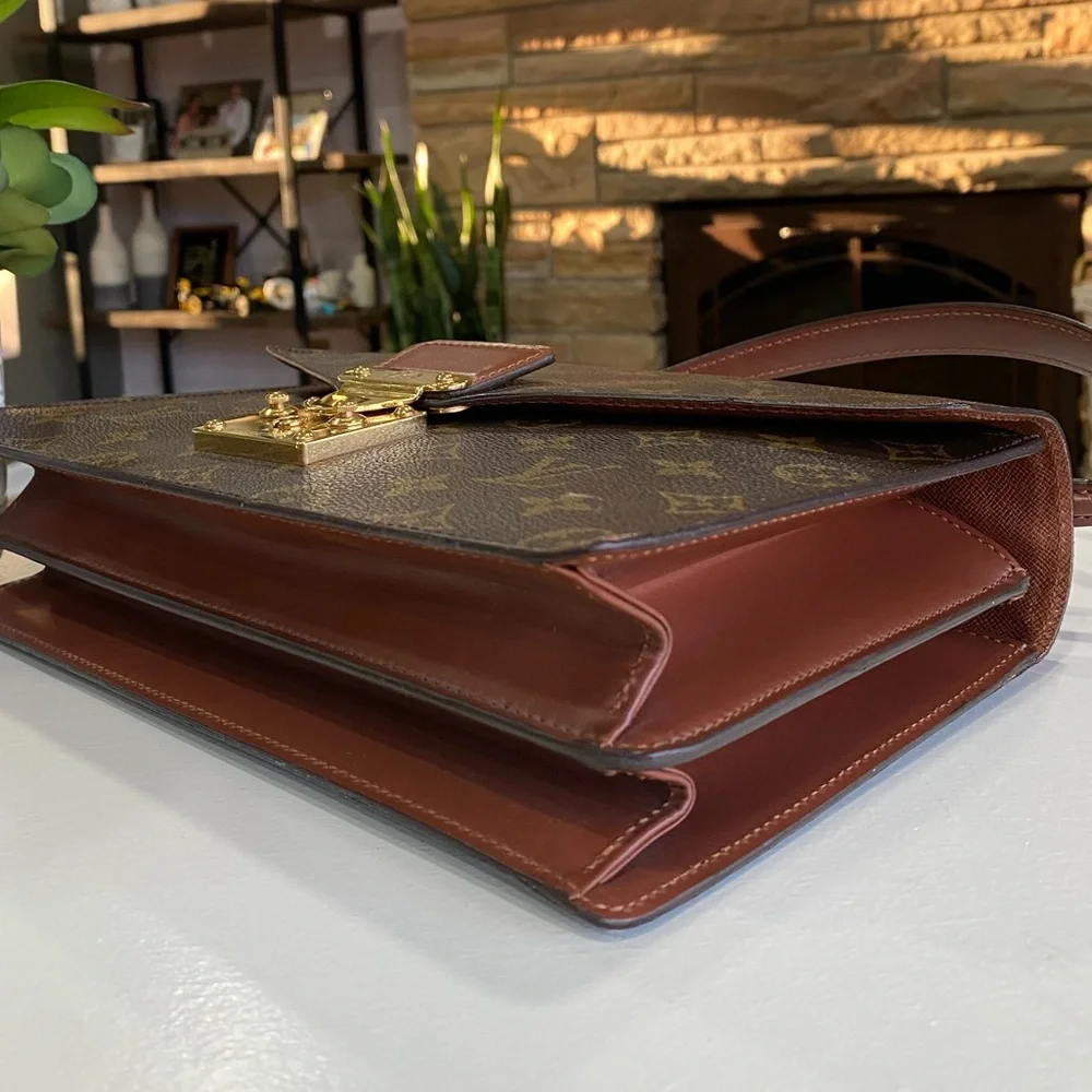 ❤️Elegant 🥰 authentic lv